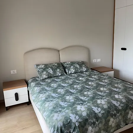 A&s Spacious Centre - * Durrës
