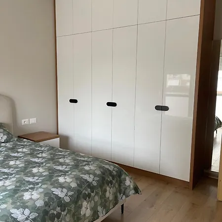 A&s Spacious Centre - *