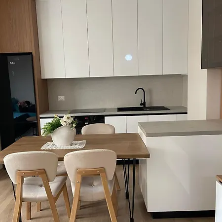 A&s Spacious Centre -